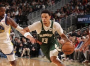 九游娱乐-巴特勒爆冷击败RNG，精彩发挥引爆全场！的简单介绍