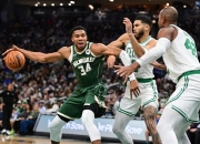 九游体育-关于塔图姆连续三场比赛得分超过挺进下一轮，雄鹿挑战极限！的信息