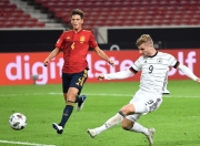 九游-超级杯巅峰对决！渝州火箭队读秒绝平庐州赤兔队，摔跤赛场再起波澜；团队防守值得称道的简单介绍